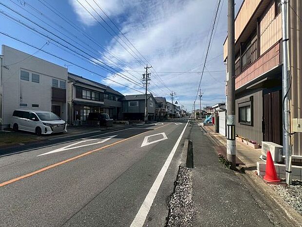 前面道路含む現地写真