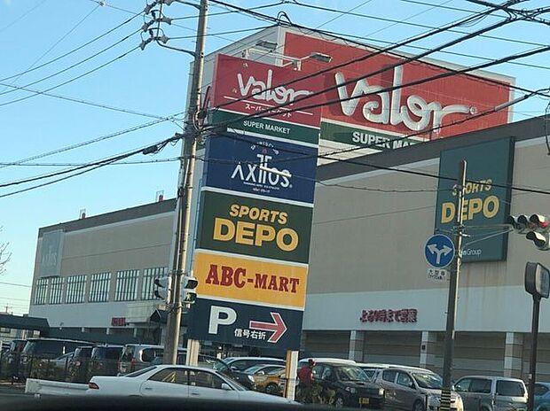 バロー豊橋店 1260m