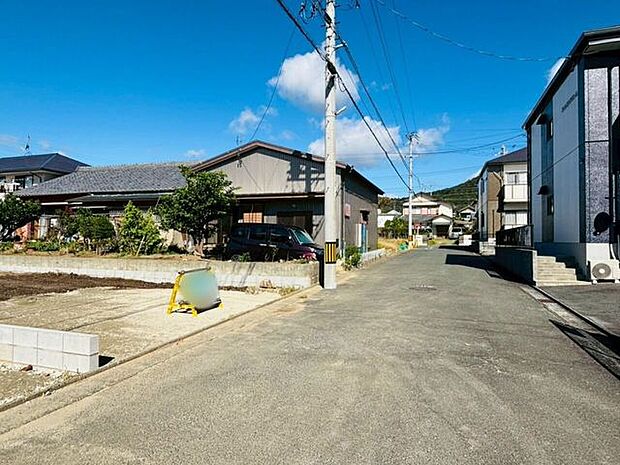 前面道路含む現地写真
