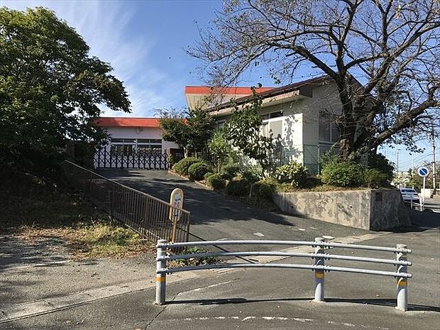 牛川東保育園 1680m