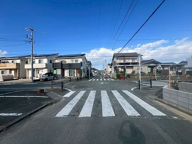 前面道路含む現地写真