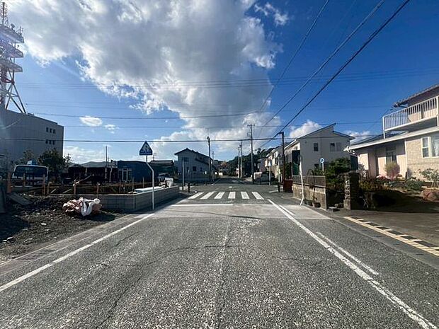 前面道路含む現地写真