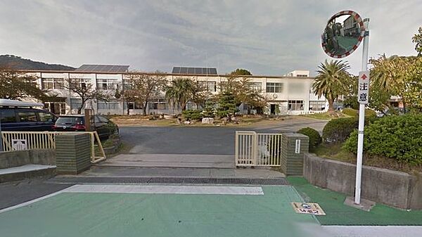 二川小学校二川小学校 550m