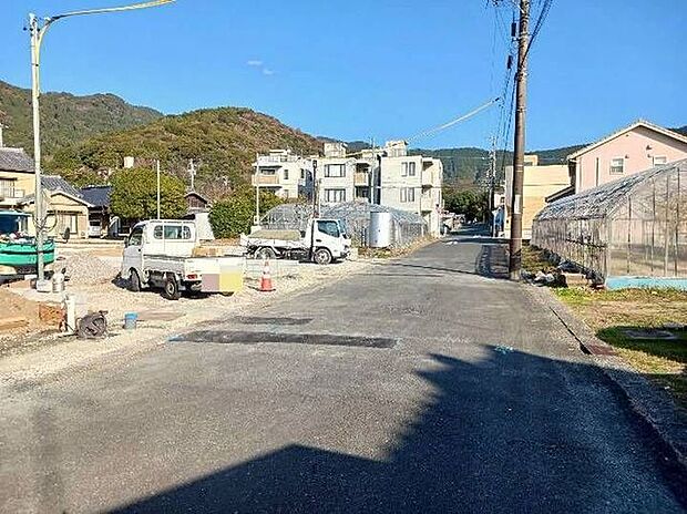 前面道路含む現地写真