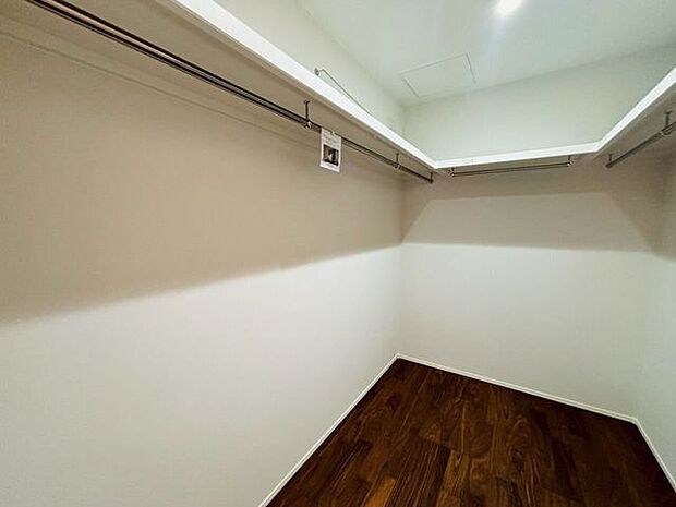 ウォークインクローゼット