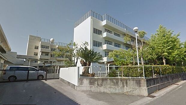 東部中学校東部中学校 1100m