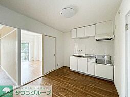 プリンシパル羽村 202 2階3DKのリビング/ダイニング