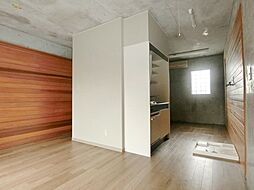 リサージュ 102 1階ワンルームのリビング/ダイニング