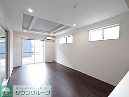 BLOOMING MAISON立川市西砂町2号棟 . 1 2階4LDKのリビング/ダイニング