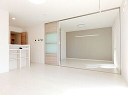 メゾン・ド・プリュネ 103 1階2LDKのリビング/ダイニング