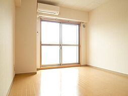 プラネット西砂 102 1階1Kのリビング/ダイニング