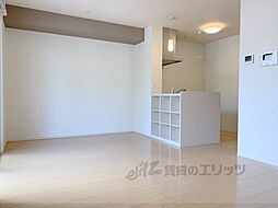 フローラルメゾン 103 1階2LDKのリビング/ダイニング