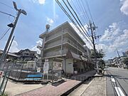 富雄駅より徒歩3分 3階 築47年の賃貸物件