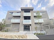 高田市駅より徒歩5分 2階 築1年6ヶ月の賃貸物件