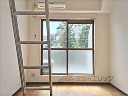 近鉄奈良線 東生駒駅 徒歩5分の賃貸マンション 2階1Kのリビング/ダイニング