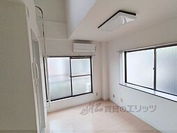 近鉄生駒線 菜畑駅 徒歩9分の賃貸アパート 1階ワンルームのリビング/ダイニング