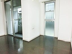 アーバイルＧＲＡＮＤＥ中野 304 3階1Kのリビング/ダイニング