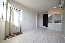 ラビアン富士見台 101 1階ワンルームのリビング/ダイニング