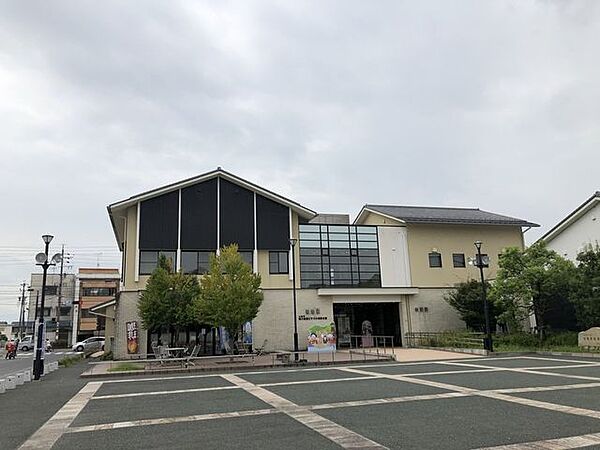 奥の細道むすびの地記念館・大垣共立銀行 船町出張所奥の細道むすびの地記念館・大垣共立銀行 船町出張所 1110m