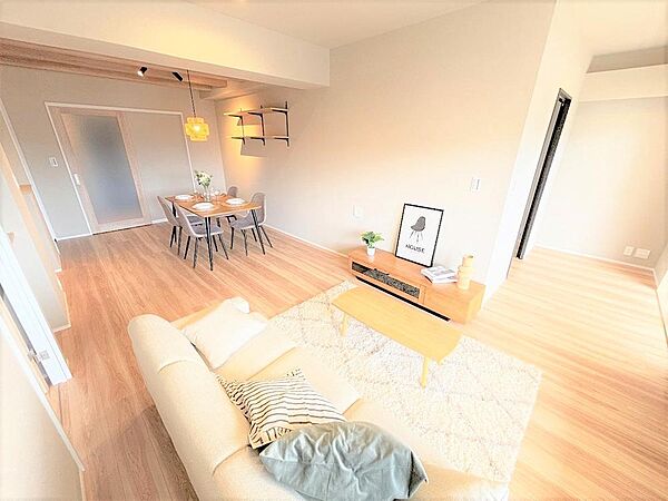 開放感が高く気持ち良いLDKで家族団欒をお楽しみください。