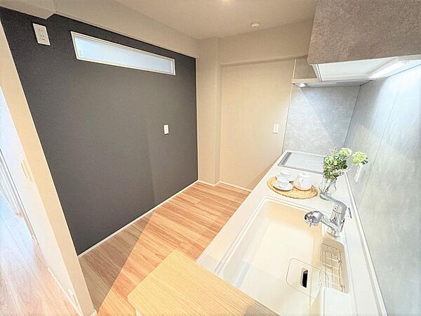 お手入れのしやすいIHクッキングヒーターを採用しており、小さなお子様のいるご家庭も安心できます♪
