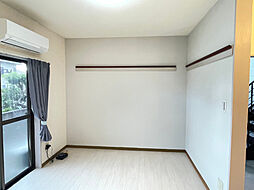 そよ風とひなたのアトリエ 101 1階ワンルームのリビング/ダイニング