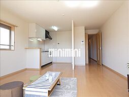 アルバ・フェリーチェ 2階1LDKのリビング/ダイニング