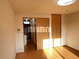 ロイヤルコートＡ 1階1Kのリビング/ダイニング