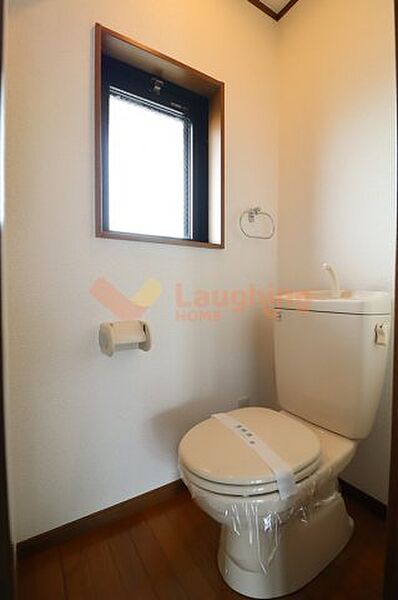 画像8:コンパクトで使いやすいトイレです※別号室の写真です