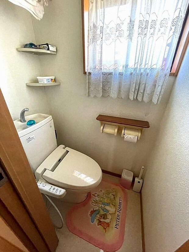 洗浄機能付トイレです。