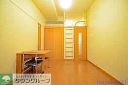 レオパレスブランドール 204 2階1Kのリビング/ダイニング