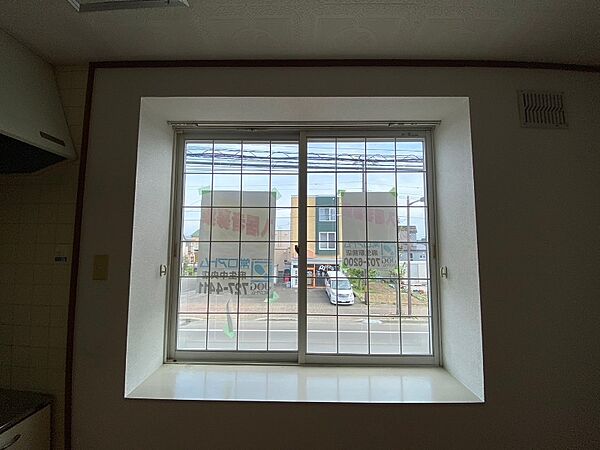 画像16:大きな窓がありますので風通しが良さそう。