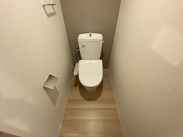 画像11:トイレです。ウォシュレット付を探している方、おすすめです！