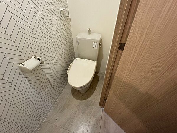 画像11:こちらはトイレです。清潔感があり、安心して使用できます。