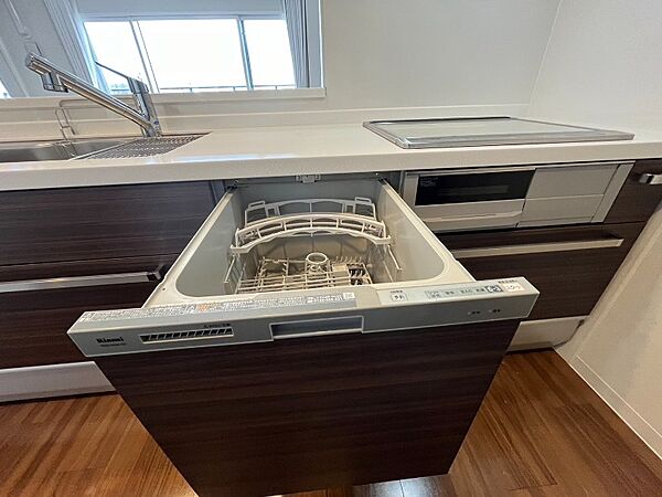 画像23:食器洗浄乾燥機付きのシステムキッチンです！