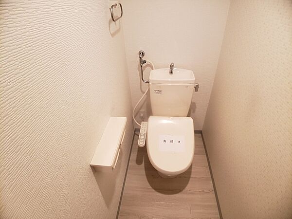 画像11:こちらはトイレです。清潔感があり、安心して使用できます。