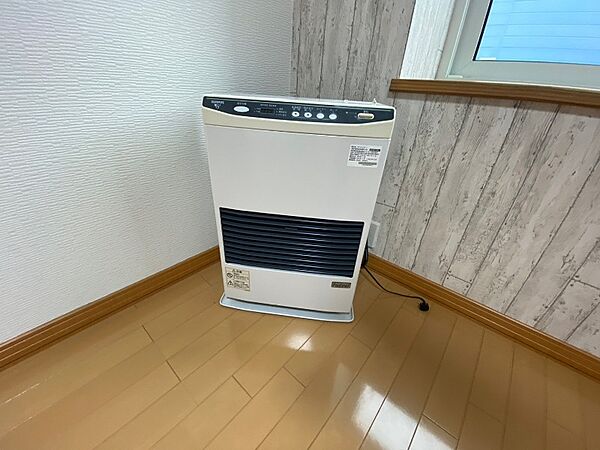 画像18:灯油暖房です。札幌の寒い冬もこれで大丈夫！