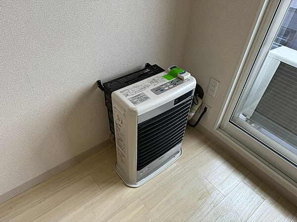 画像24:灯油暖房です。札幌の寒い冬もこれで大丈夫！