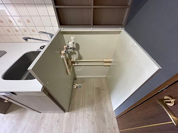 画像9:洗濯機はこちらの専用スペースに置けます！