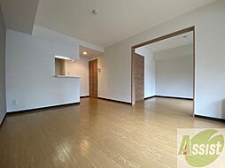 アヴェニュ近美前 5階1LDKのリビング/ダイニング