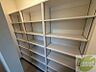 室内：こちらはシューズボックスになります。片付けもばっちり