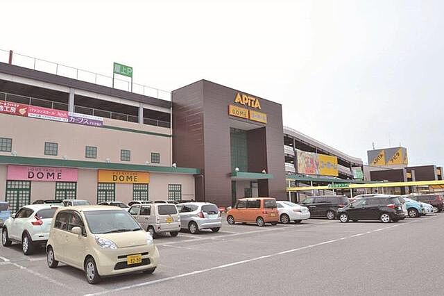 ショッピングセンター「アピタ　稲沢店まで117ｍ」