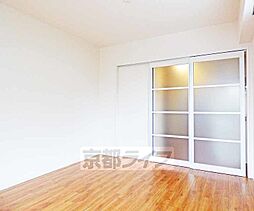 京都市営烏丸線 今出川駅 徒歩10分の賃貸マンション 1階1Kのリビング/ダイニング