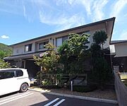 宇多野駅より徒歩19分 1階 築13年の賃貸物件