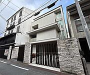 四条駅より徒歩7分 築8年4ヶ月 4階建の賃貸物件