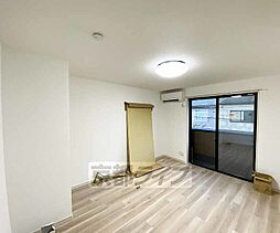 JR山陰本線 二条駅 徒歩5分の賃貸マンション 3階1Kのリビング/ダイニング