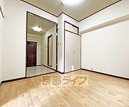 京都市営烏丸線 丸太町駅 徒歩10分の賃貸マンション 1階1Kのリビング/ダイニング