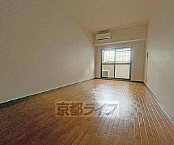 京都市営烏丸線 烏丸御池駅 徒歩6分の賃貸マンション 1階1Kのリビング/ダイニング