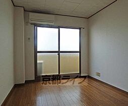 京都市営烏丸線 北大路駅 徒歩7分の賃貸マンション 1階2Kのリビング/ダイニング