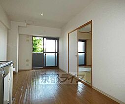 JR東海道・山陽本線 桂川駅 徒歩23分の賃貸マンション 4階2LDKのリビング/ダイニング